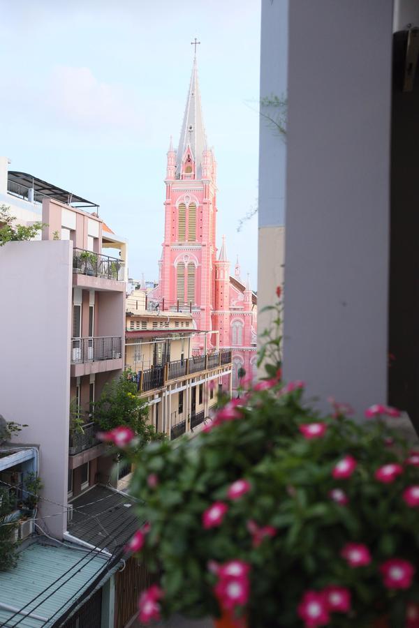 مدينة هوشي منه The Nguyens Cafe - Pink Church View المظهر الخارجي الصورة