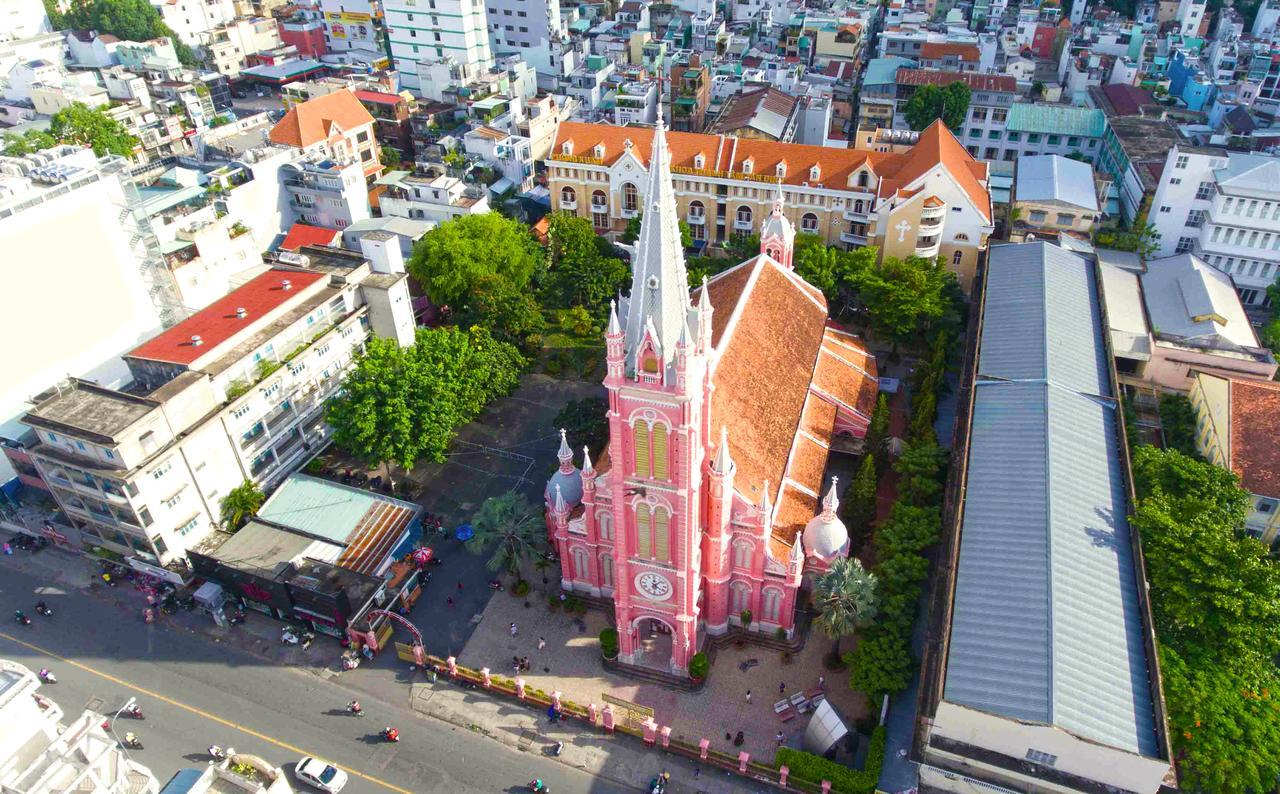 مدينة هوشي منه The Nguyens Cafe - Pink Church View المظهر الخارجي الصورة